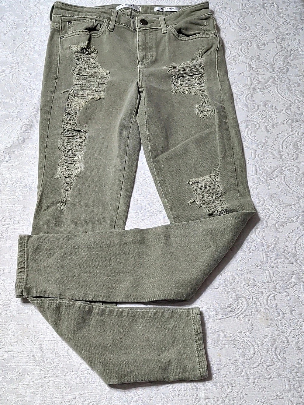 GUESS Sexy Curve Distressed Skinny Jeans Green Size 27